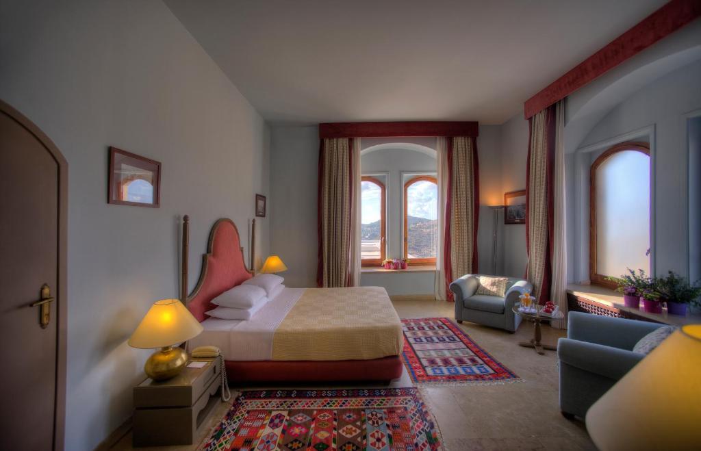 فندق بيت الدينفي  قصر مير أمين الغرفة الصورة
